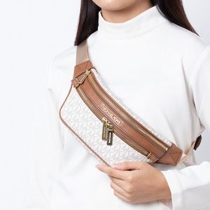 🚨 authentic, NWT Michael Kors fanny pack 🚨